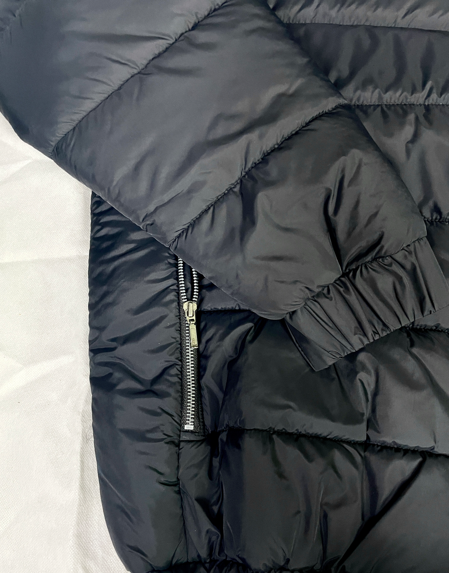 Black Full Sleeve Parachute jacket